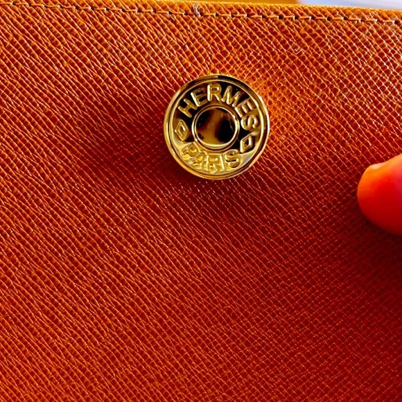 HOST PICK🎉NWOTHermes Calfskin wallet. Pouch/card&box.Seude interior&signage. - Picture 5 of 12